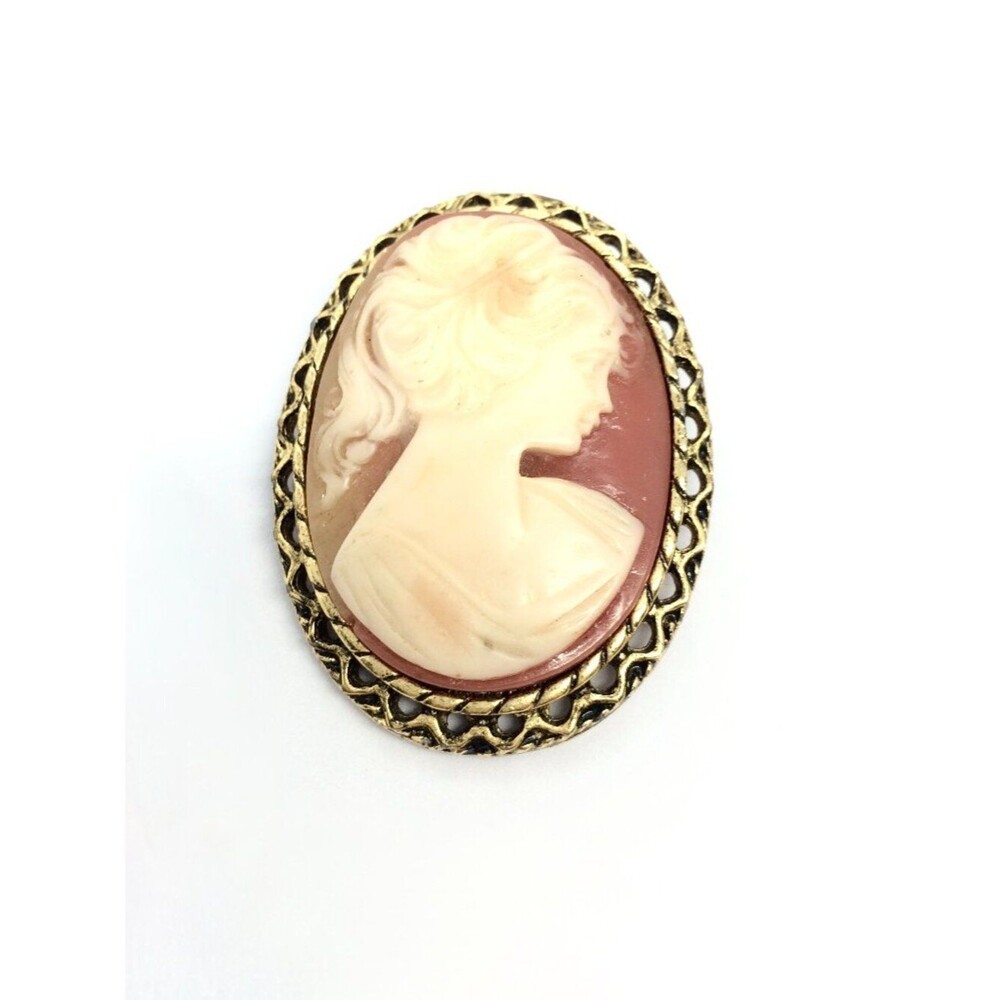 VINTAGE CAMEO BROOCH Lady Portrait Gold Tone Filigree Victorian Revival Oval
